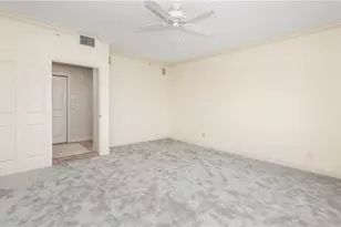 14811 Laguna Dr, Fort Myers, FL 33908 - Photo 13