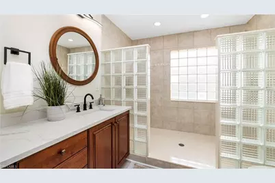 14811 Laguna Dr #202, Fort Myers, FL 33908 - Photo 19
