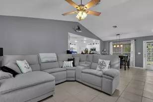 2609 NE 5th Ave, Cape Coral, FL 33909 - Photo 11