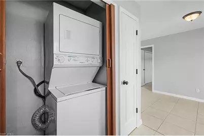 4012/4014 SW 16th Pl, Cape Coral, FL 33914 - Photo 19