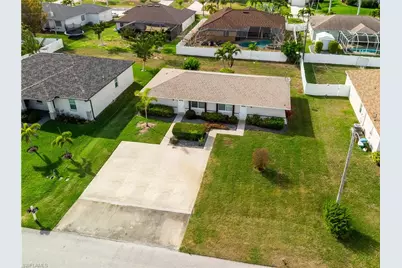 4012/4014 SW 16th Pl, Cape Coral, FL 33914 - Photo 3