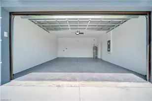 2605 26th St SW, Lehigh Acres, FL 33976 - Photo 19