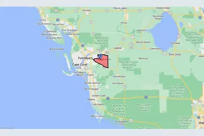 364 Poplar St, Lehigh Acres, FL 33974 - Photo 9