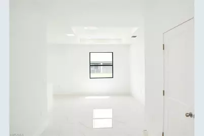 3813 25th St SW, Lehigh Acres, FL 33976 - Photo 9