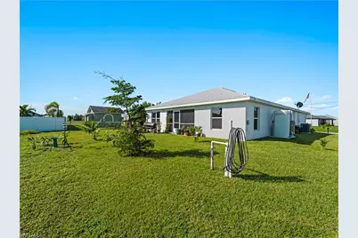 917 NW 13th Ave, Cape Coral, FL 33993 - Photo 43