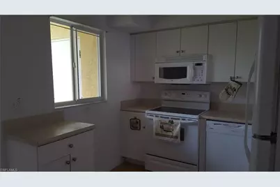 8555 Bernwood Cove Loop #109, Fort Myers, FL 33966 - Photo 7
