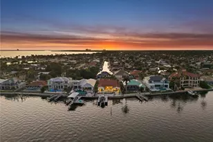 5661 Riverside Dr, Cape Coral, FL 33904 - Photo 45