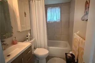 823 Courtington Ln, Fort Myers, FL 33919 - Photo 11