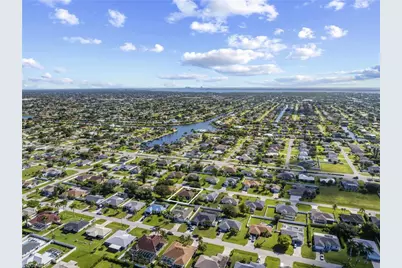 2114 SE 8th Pl, Cape Coral, FL 33990 - Photo 27