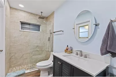 2114 SE 8th Pl, Cape Coral, FL 33990 - Photo 17