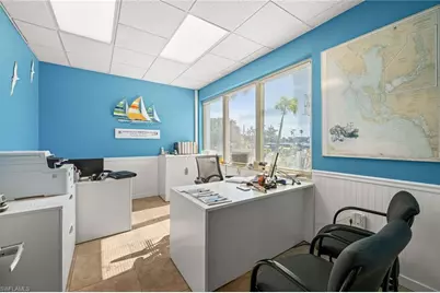 917 SE 47th Ter, Cape Coral, FL 33904 - Photo 13