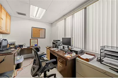 917 SE 47th Ter, Cape Coral, FL 33904 - Photo 31