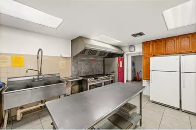 917 SE 47th Ter, Cape Coral, FL 33904 - Photo 21