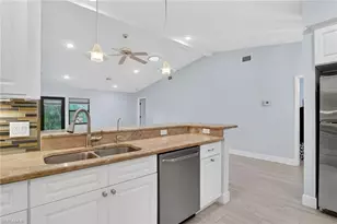 5365 Governors Dr, Fort Myers, FL 33907 - Photo 7