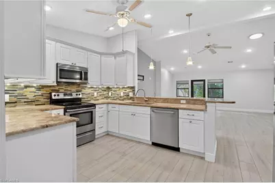 5365 Governors Dr, Fort Myers, FL 33907 - Photo 5