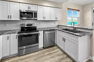 16285 Coco Hammock Way, Fort Myers, FL 33908 - Photo 9