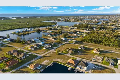 4204 NW 22nd St, Cape Coral, FL 33993 - Photo 9