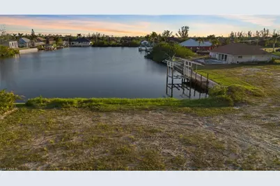 4204 NW 22nd St, Cape Coral, FL 33993 - Photo 5