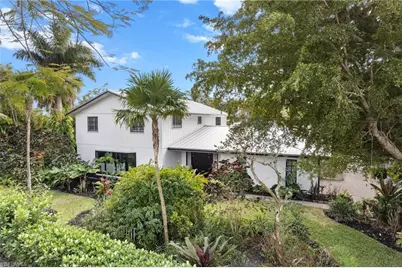1030 Aqua Ln, Fort Myers, FL 33919 - Photo 15