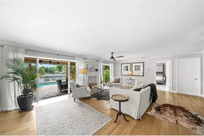 1030 Aqua Ln, Fort Myers, FL 33919 - Photo 5