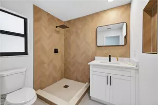 1433 Paloma Dr, Fort Myers, FL 33901 - Photo 15