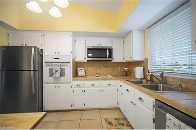 4613 SE 5th Ave #203, Cape Coral, FL 33904 - Photo 9