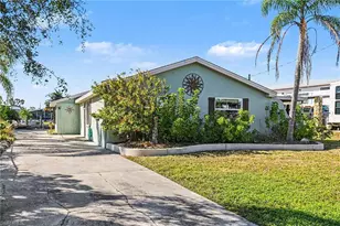 2753 N Ibis Ct, Saint James City, FL 33956 - Photo 3