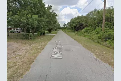 2017 Wellington Ave, Alva, FL 33920 - Photo 5