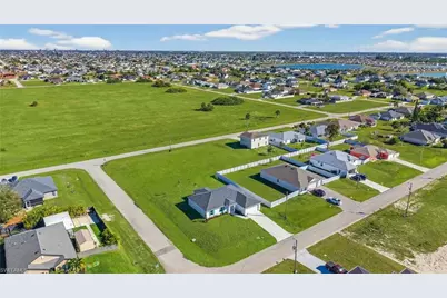 1027 NW 12th Ave, Cape Coral, FL 33993 - Photo 39