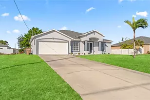 343 NE 25th Terrace, Cape Coral, FL 33909 - Photo 3