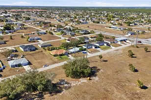 2306 NE 24th Ave, Cape Coral, FL 33909 - Photo 27