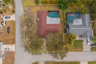 5702 Sandpiper Pl, Fort Myers, FL 33919 - Photo 43