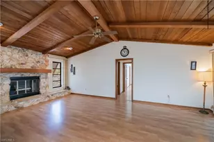 5702 Sandpiper Pl, Fort Myers, FL 33919 - Photo 23