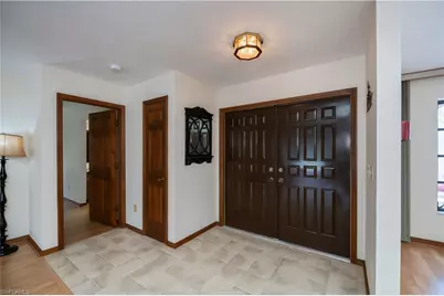 5702 Sandpiper Pl, Fort Myers, FL 33919 - Photo 9