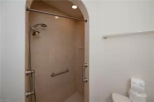 5702 Sandpiper Pl, Fort Myers, FL 33919 - Photo 29