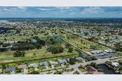 5702 Sandpiper Pl, Fort Myers, FL 33919 - Photo 45