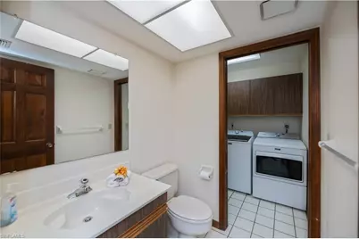 5702 Sandpiper Pl, Fort Myers, FL 33919 - Photo 19