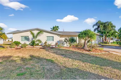 4312 S Atlantic Cir, North Fort Myers, FL 33903 - Photo 3