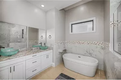 1416 SW 4th Ln, Cape Coral, FL 33991 - Photo 19