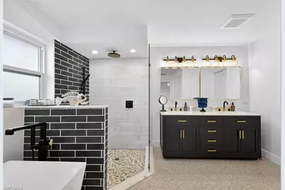 867 Oak St, Fort Myers Beach, FL 33931 - Photo 29