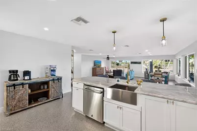 867 Oak St, Fort Myers Beach, FL 33931 - Photo 21