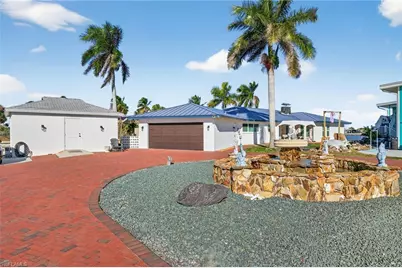 867 Oak St, Fort Myers Beach, FL 33931 - Photo 3