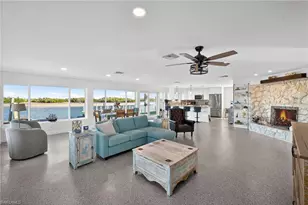 867 Oak St, Fort Myers Beach, FL 33931 - Photo 9