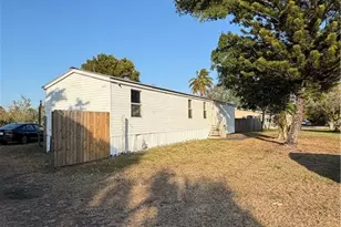 1660 Davidson Rd, Clewiston, FL 33440 - Photo 1