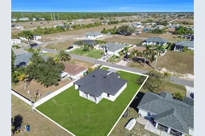 2208 NE 9th Ave, Cape Coral, FL 33909 - Photo 43