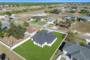 2208 NE 9th Ave, Cape Coral, FL 33909 - Photo 43