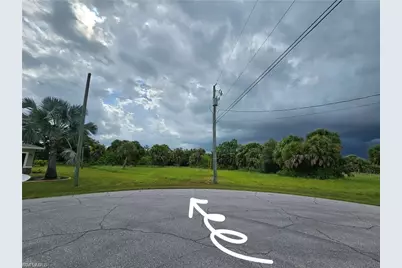 105 Island Ct, Rotonda West, FL 33947 - Photo 7
