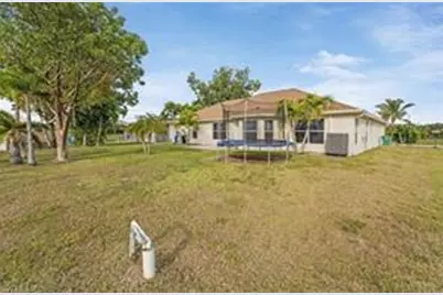 2620 NE 21st Ct, Cape Coral, FL 33909 - Photo 11