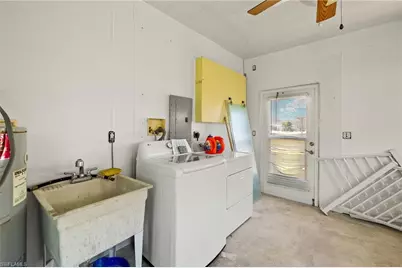 341 Mattie Ave, Fort Myers, FL 33908 - Photo 23