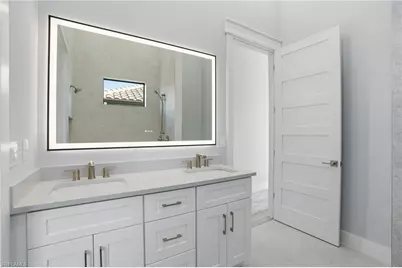 2819 SW 40th St, Cape Coral, FL 33914 - Photo 3